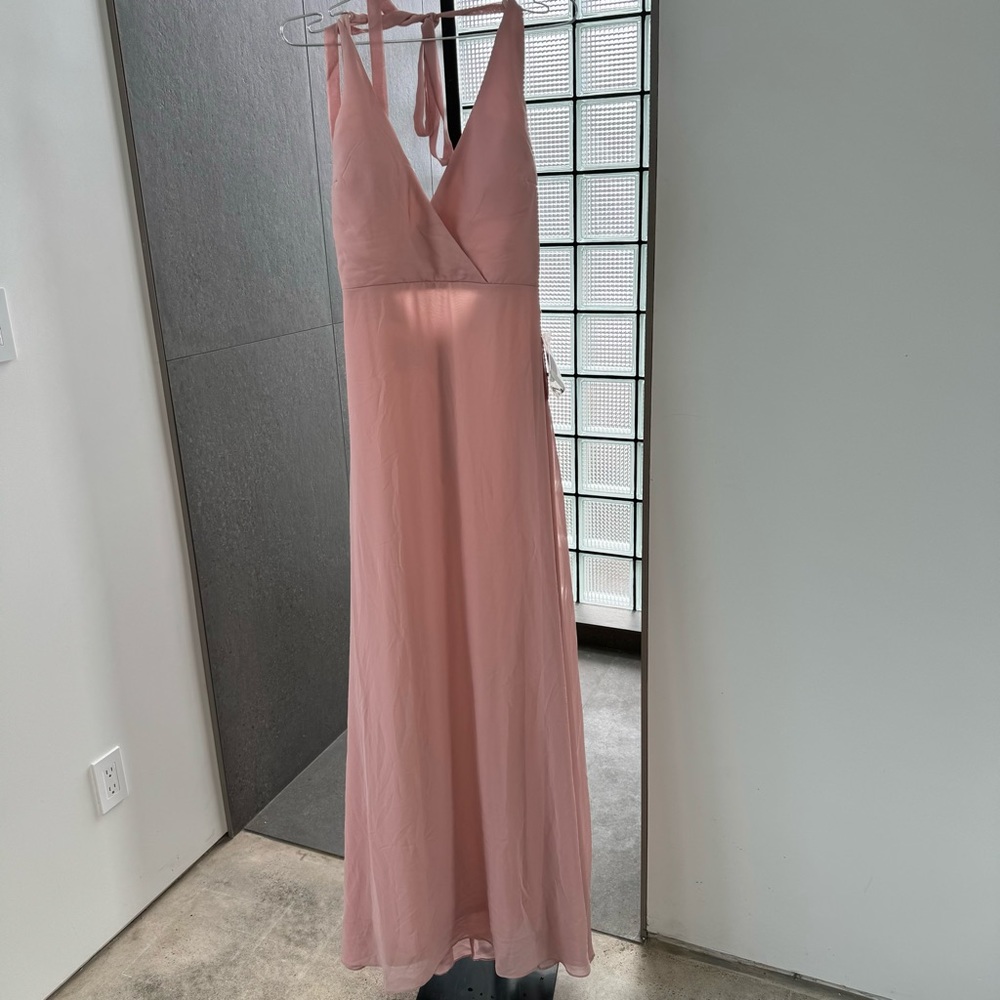 Elegant Pink Sleeveless Dress